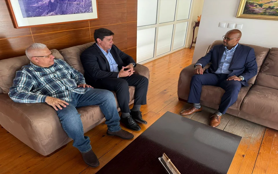 Visita dos diplomatas da Cuba