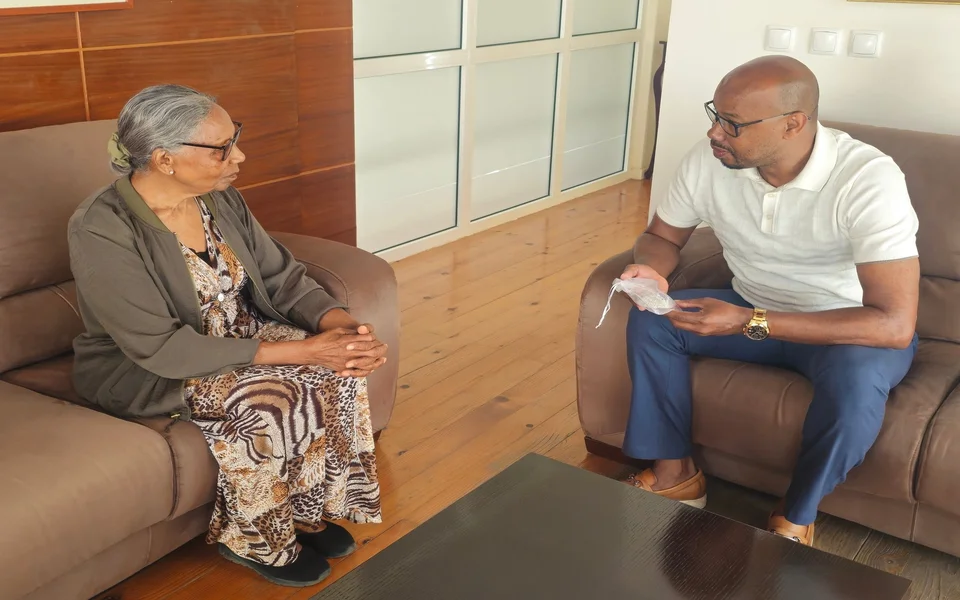 𝐒𝐨𝐥𝐢𝐝𝐚𝐫𝐢𝐞𝐝𝐚𝐝𝐞